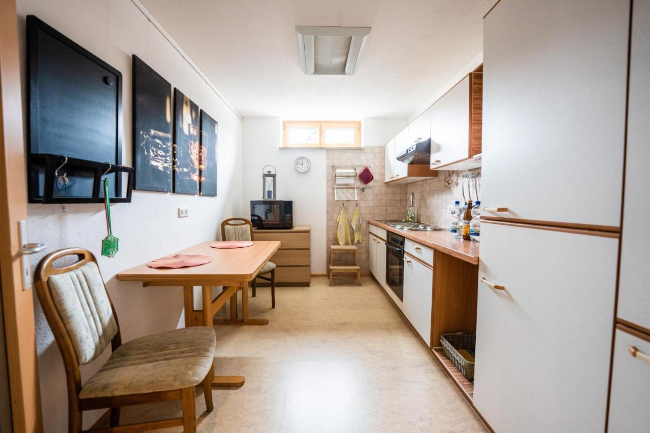 Laendliche 2-Zimmer Wohnung Bad Ditzenbach Buitenkant foto